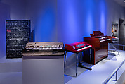 Wurlitzer Model 200A, Rudolph Wurlitzer Company, Molded ABS plastic, steel, pine, maple, felt